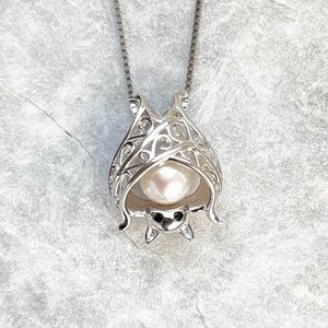 New ORSI Silver Bat necklace